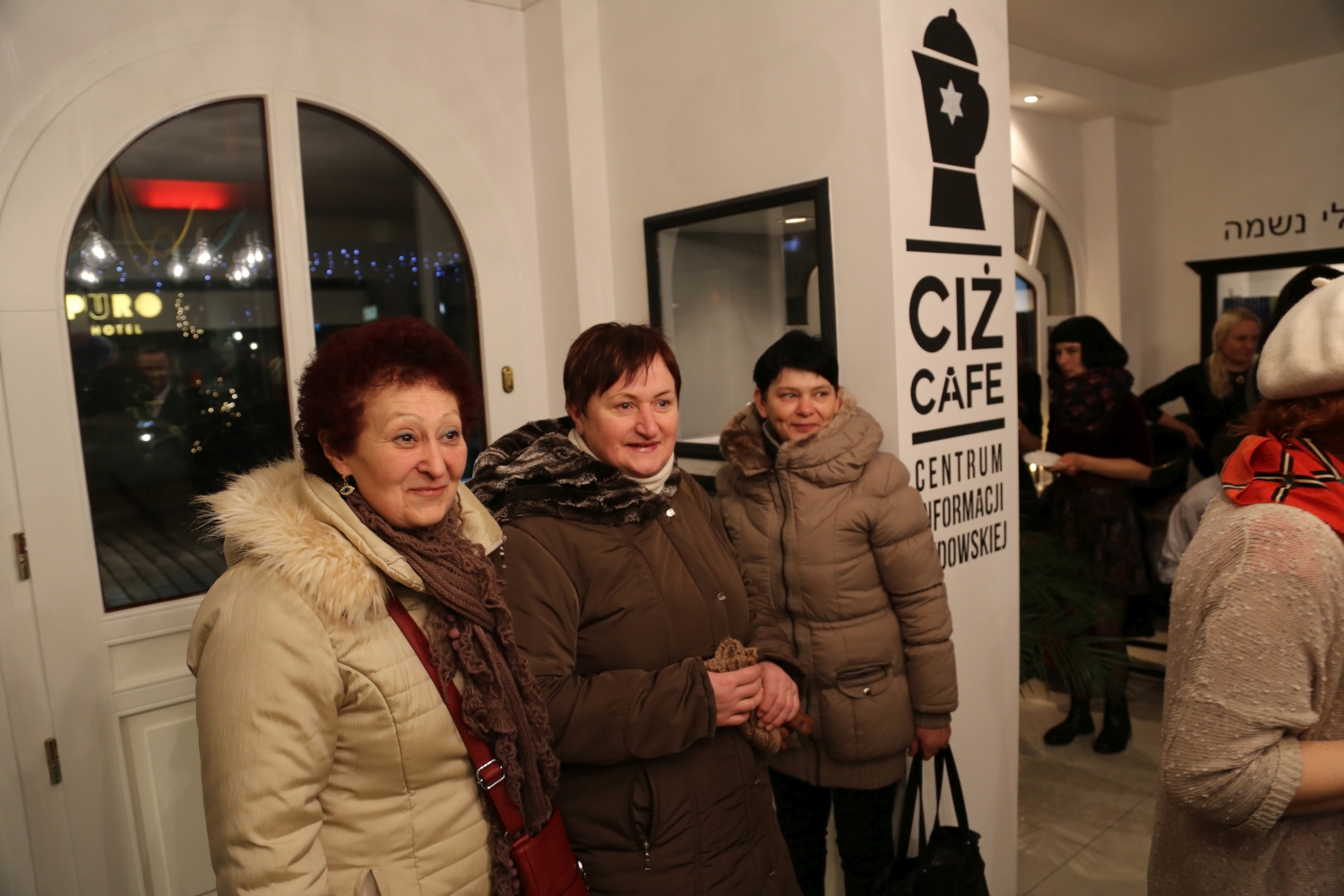 ciż-cafe-centrum-informacji-żydowskiej-chidusz-gmina-żydowska-wrocław-jewish-community-of-wroclaw-kosher-koszerna-kawiarnia (54)