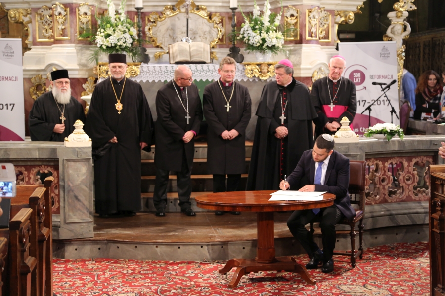 dalajlama-kosciol-pokoju-w-swidnicy-polska-wroclaw-apel-o-pokoj-interfaith-dialogue-dialog-miedzyreligijny-judaizm-rabin-zydzi-islam-imam-biskup-07